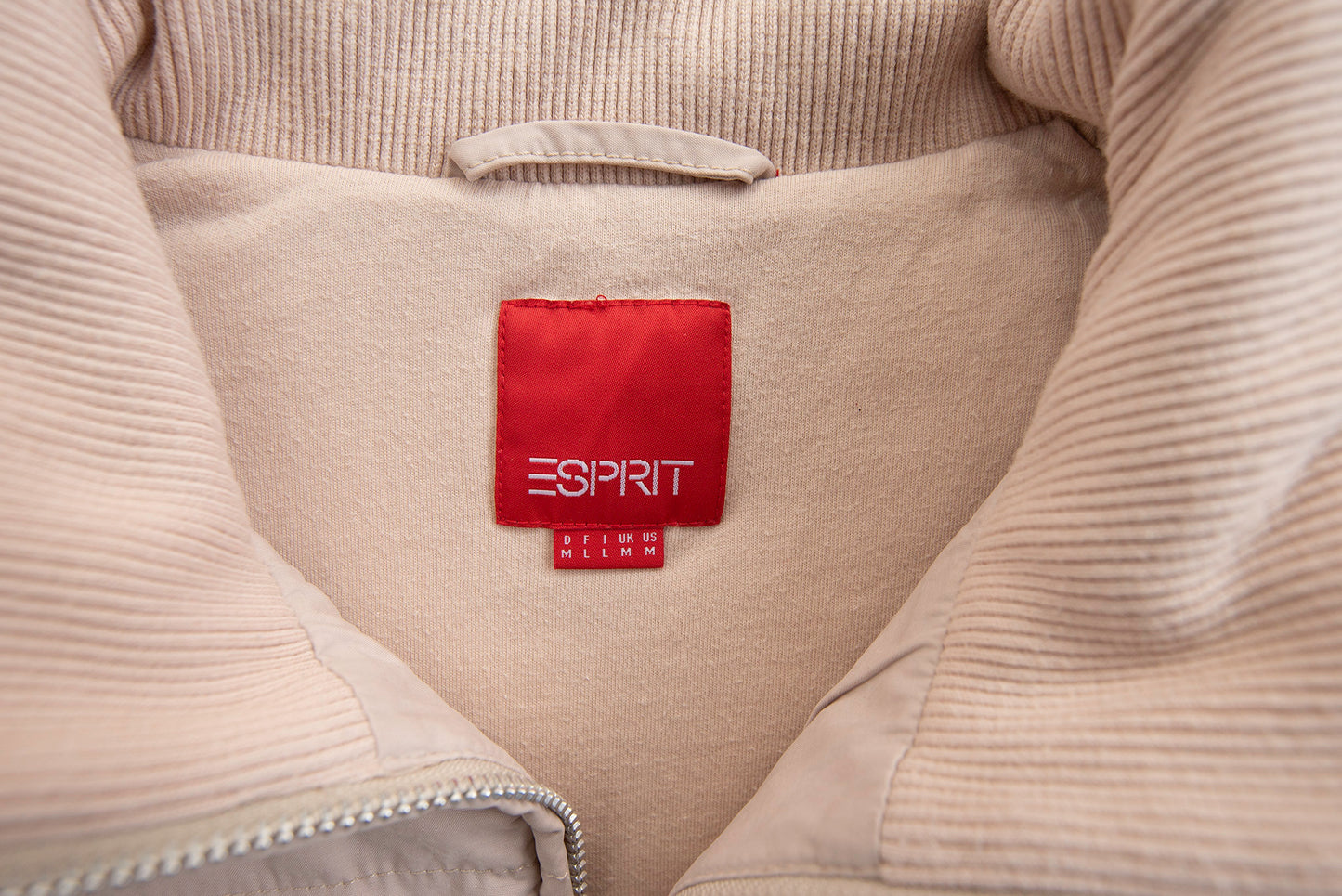 Vestă Esprit